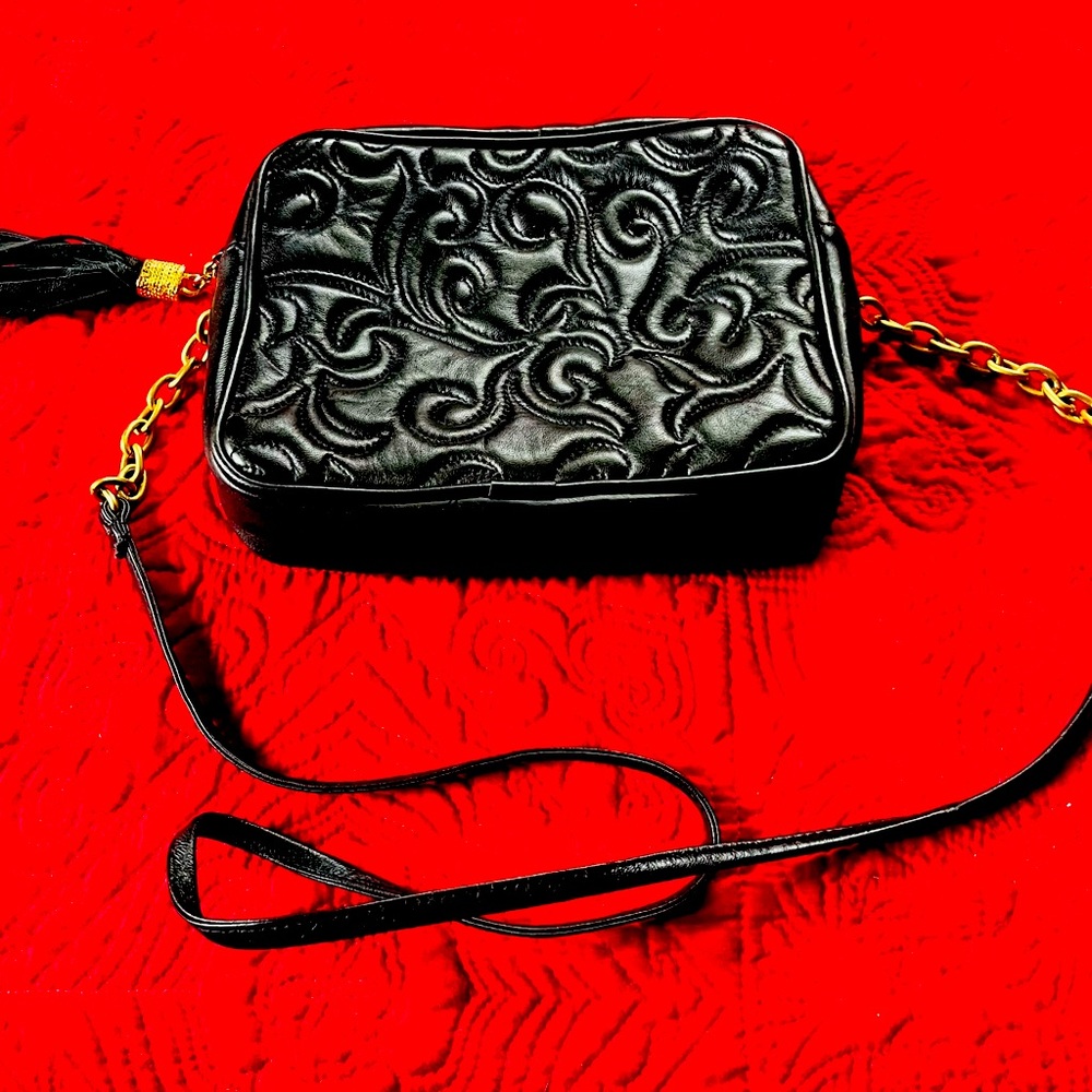 L.J.S. COLLECTION NWOT Square Quilted Faux Leather Crossbody Bag in Black Color